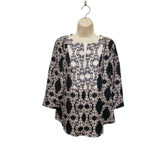 The Limited Women's Sz M Top Black & Ivory print V-Neck 3/4 Sleeves With Buttons - Picture 1 of 7